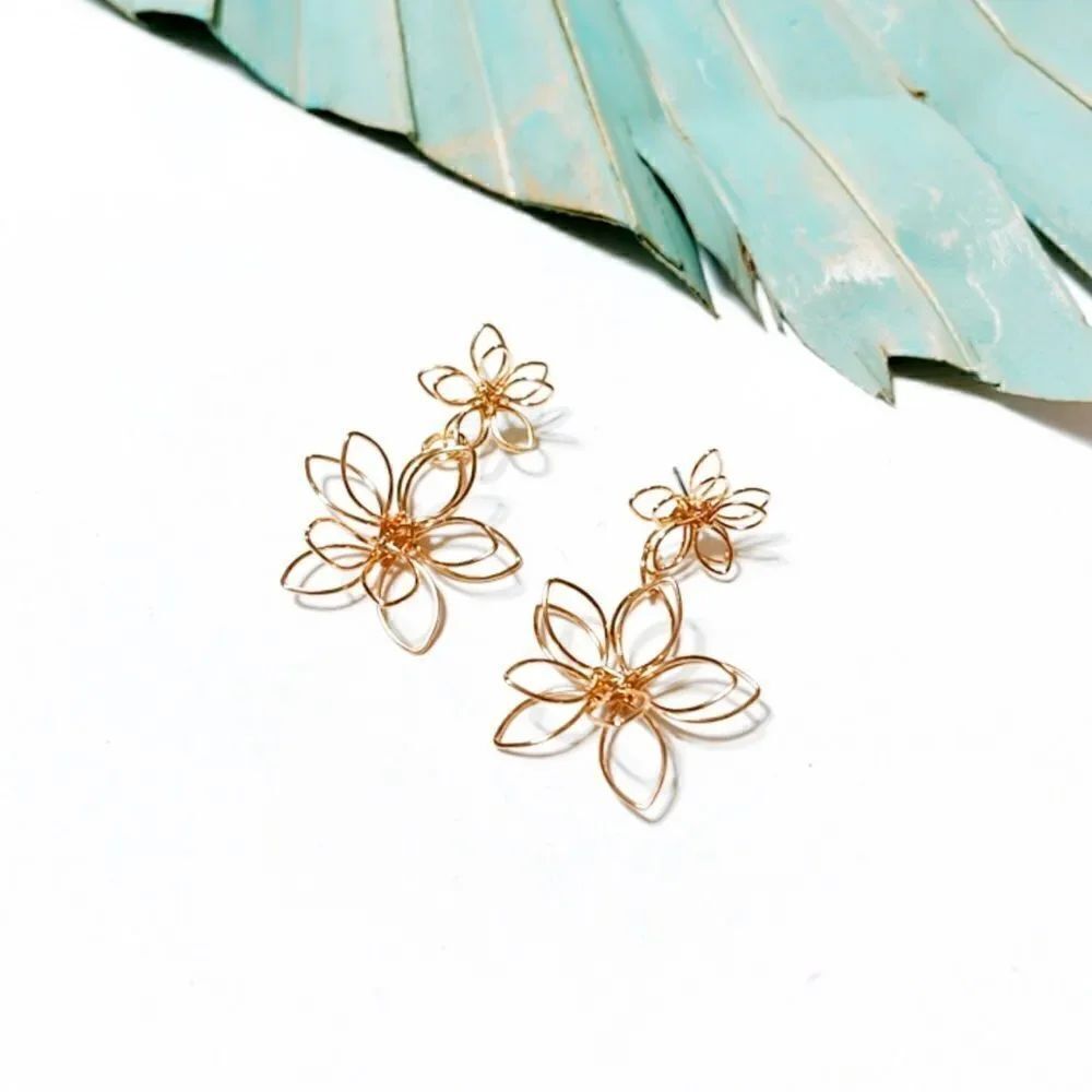 flower dangle earrings S135